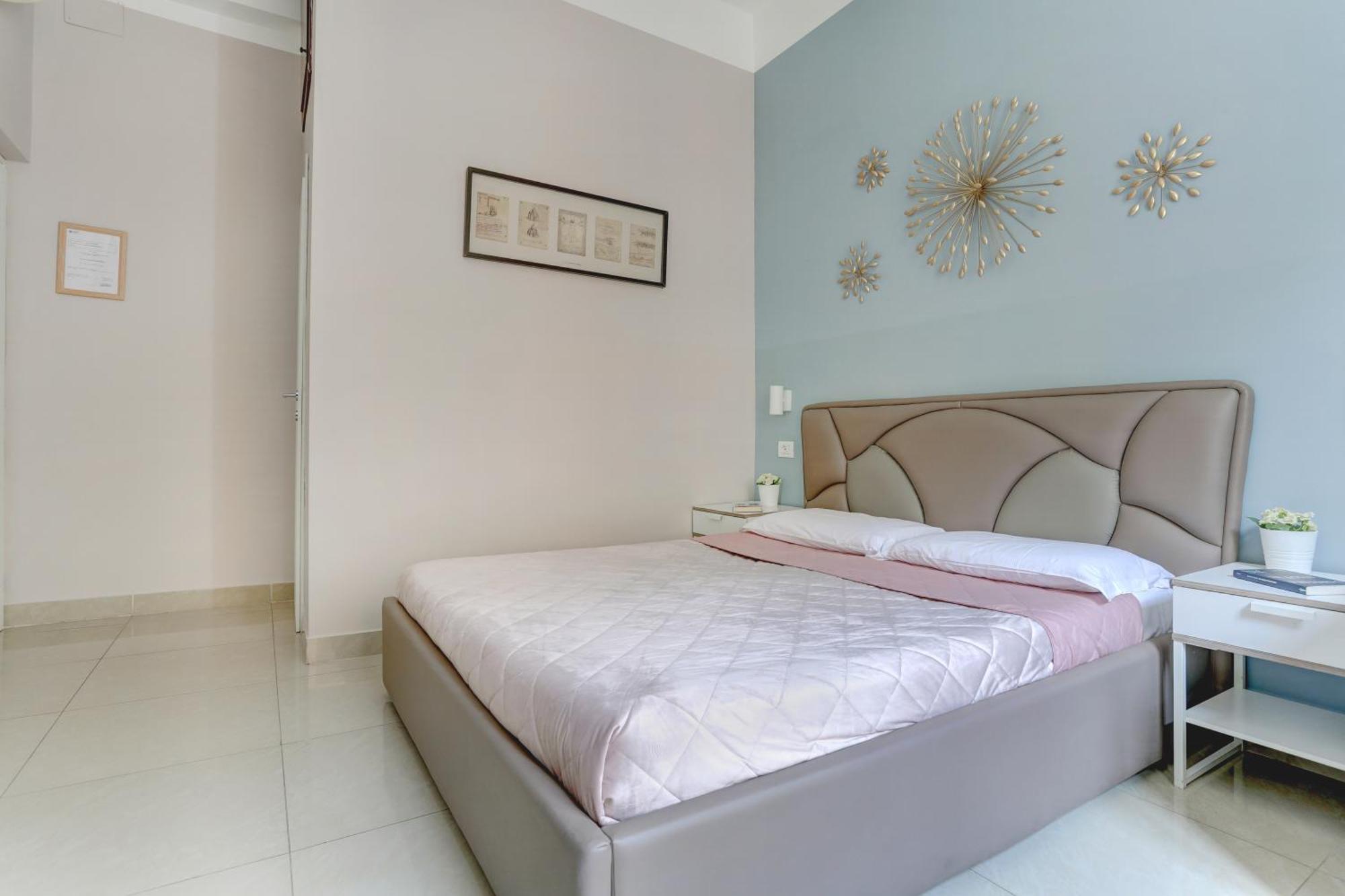 Holiday Sunny Roma B&B ภายนอก รูปภาพ