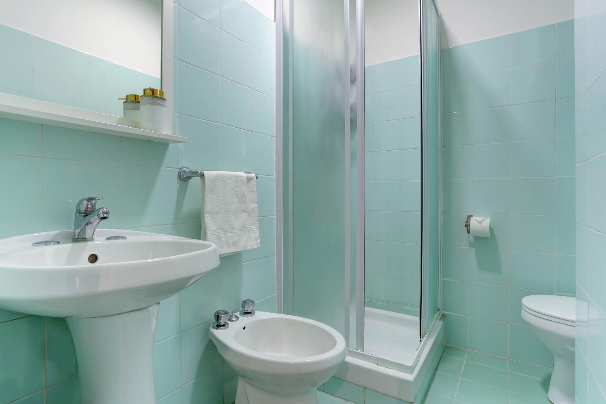 Holiday Sunny Roma B&B ภายนอก รูปภาพ