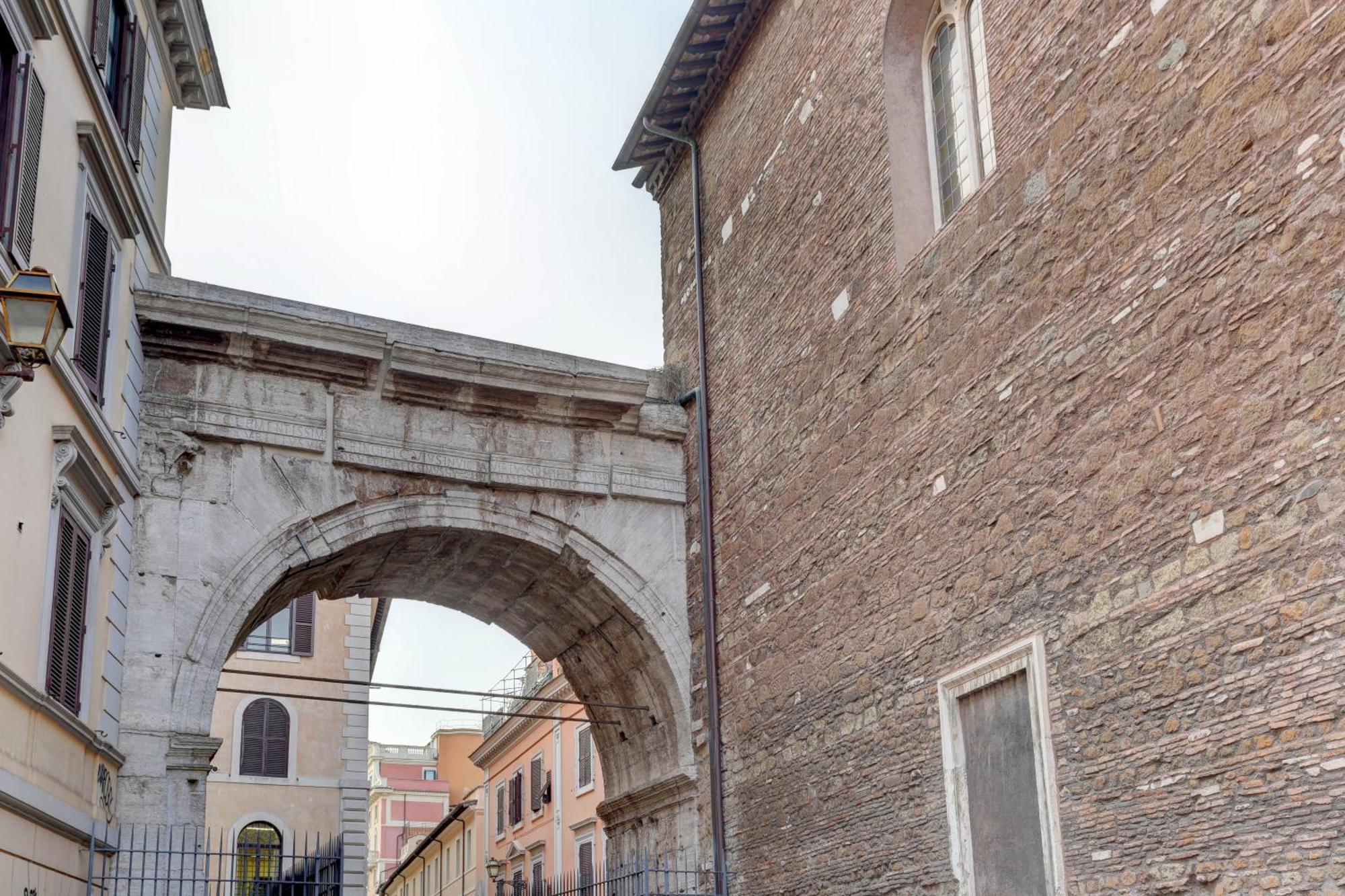 Holiday Sunny Roma B&B ภายนอก รูปภาพ